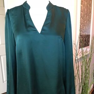 Emerald green Ann Taylor LOFT blouse